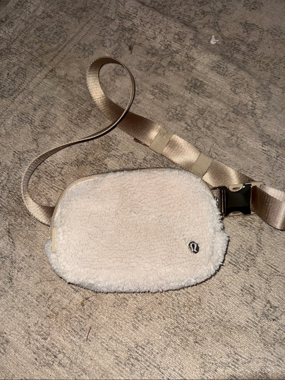 lululemon athletica Cream Sherpa Belt Pouch